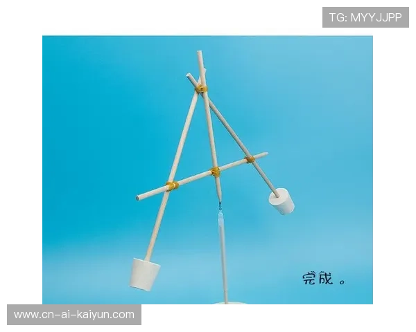 制作重心向移动端倾斜，适配竖屏观看习惯