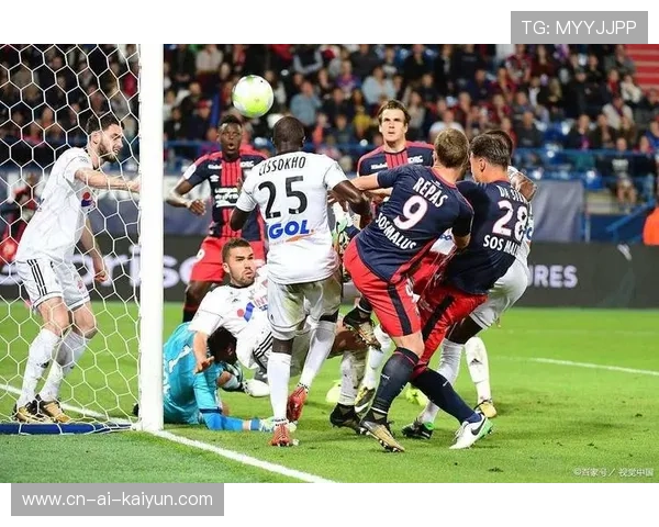 里昂1-0小胜里尔，主场九连胜延续黑马势头